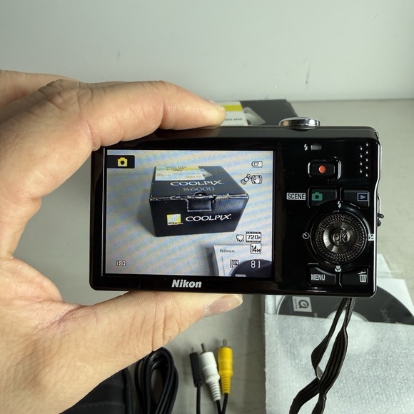 Nikon COOLPIX S6000 14.2MP 7x Zoom Digital Camera Bundle w/ Charger & Battery - Picture 5 of 16